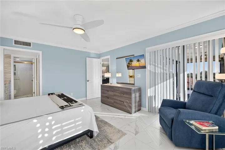 6060 Pelican Bay Blvd 505, Naples, Florida 34108