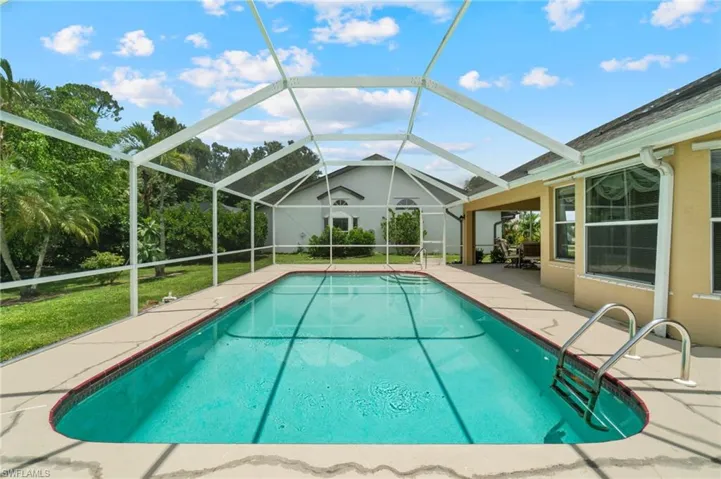 768  Belville  BLVD, Naples, FL 34104