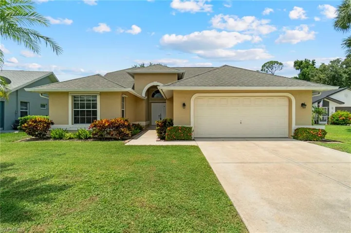 768  Belville  BLVD, Naples, FL 34104