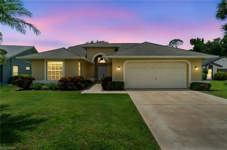 768  Belville  BLVD, Naples, FL 34104