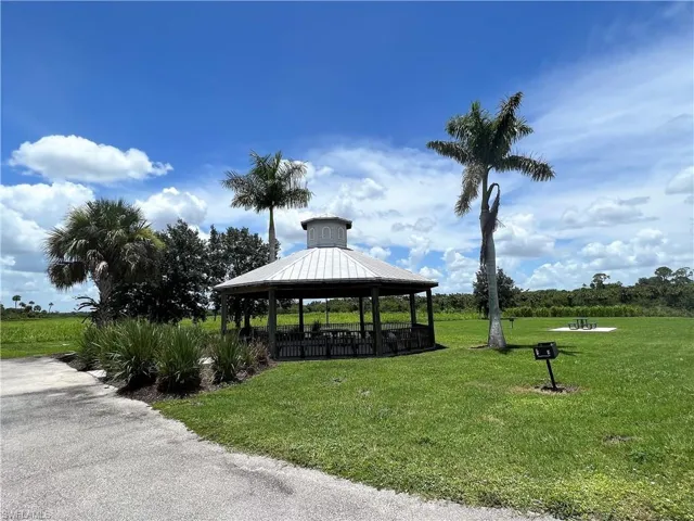 THE COMMUNITY GAZEBO