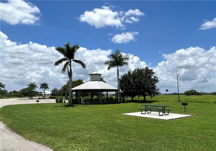 THE COMMUNITY GAZEBO