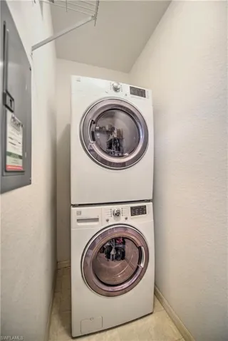 ***NEW 'SMART' full sized machines installed 1st week of January - these are the old machines - new ones are state of the art in the W/D ??world