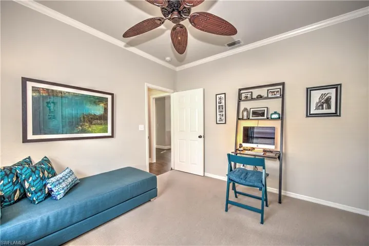 This 2nd bedroom can easily accommodate a kingsize bed set up or two twins