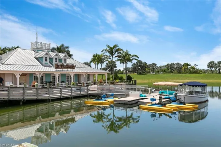 14303  Neptune  AVE, Naples, FL 34114