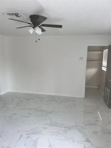 5620/5622  Eighth  AVE, Fort Myers, FL 33907