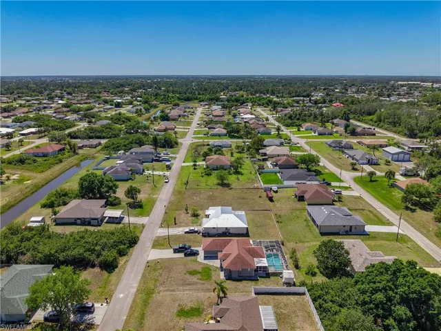 Aerial view with a residential view