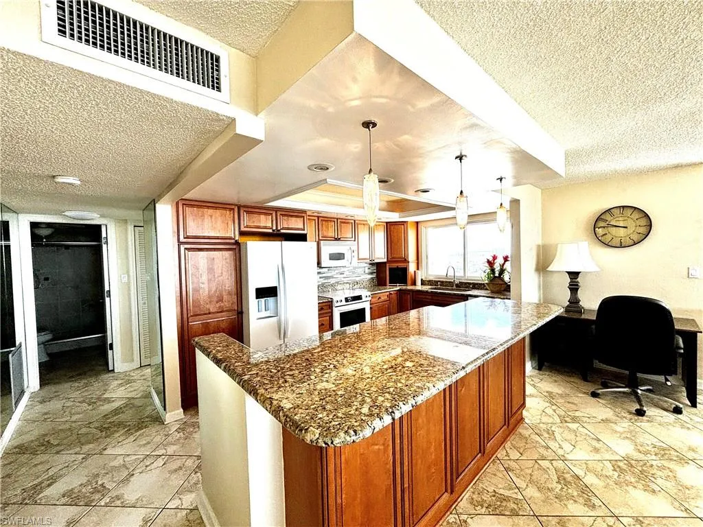 7148 Estero BLVD, Fort Myers Beach, FL 33931,225045241