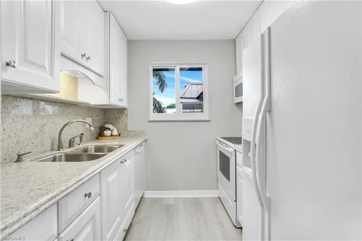 766 Central Ave # 313, Naples, Florida 34102
