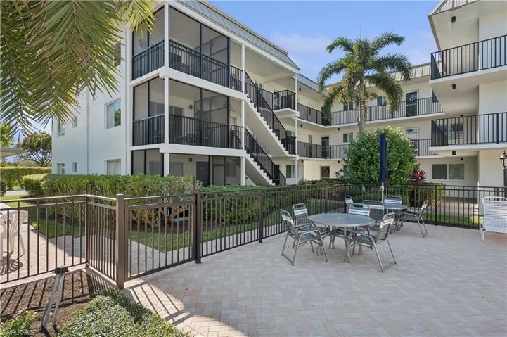 766 Central Ave # 313, Naples, Florida 34102