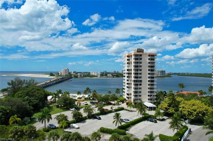 Excellent location with stunning views! (pre hurricane Ian photo)