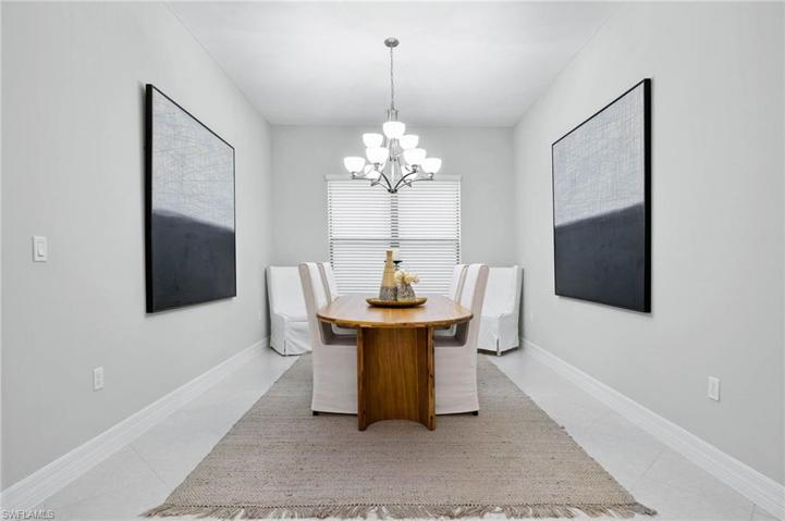 Lovely spacious dining room for entertaining