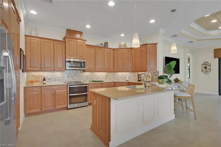 9142 Isla Bella Cir, Bonita Springs, Florida 34135