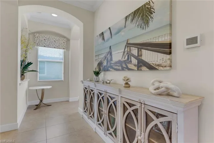 9142 Isla Bella Cir, Bonita Springs, Florida 34135