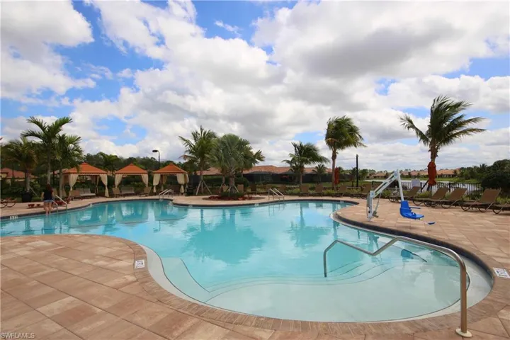 9142 Isla Bella Cir, Bonita Springs, Florida 34135
