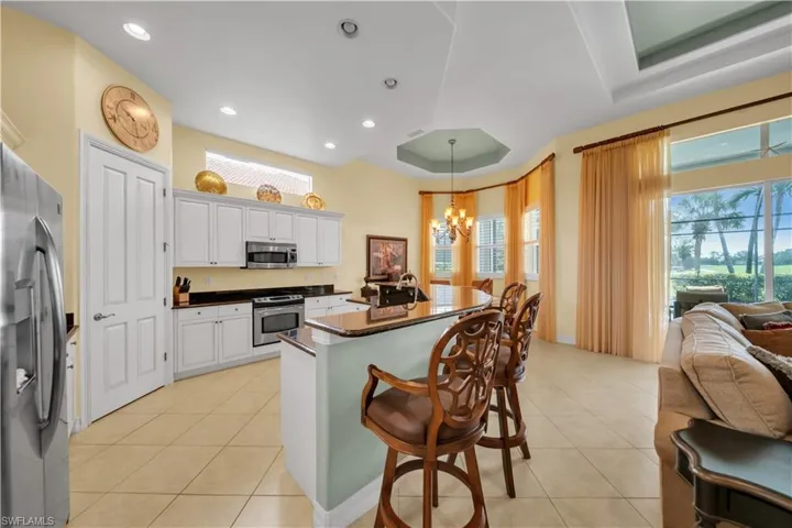 7672  Sussex  CT, Naples, FL 34113