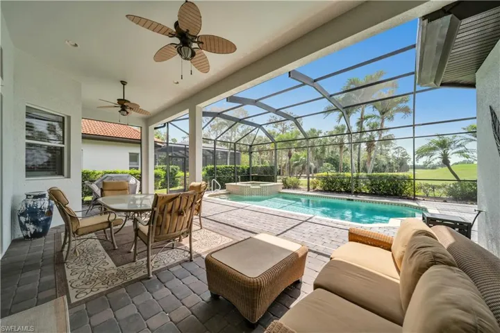 7672  Sussex  CT, Naples, FL 34113