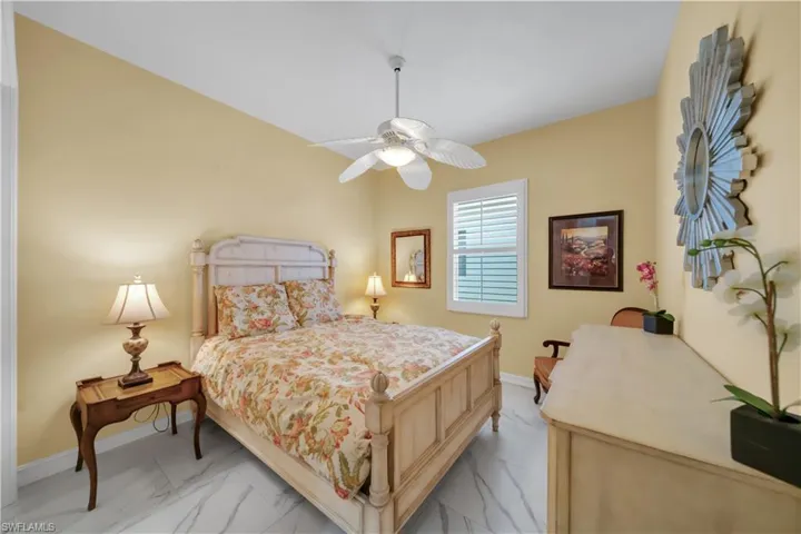 7672  Sussex  CT, Naples, FL 34113