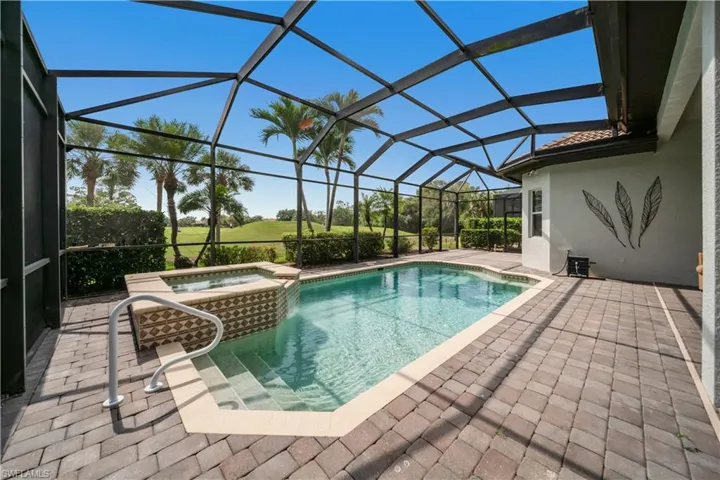 7672  Sussex  CT, Naples, FL 34113