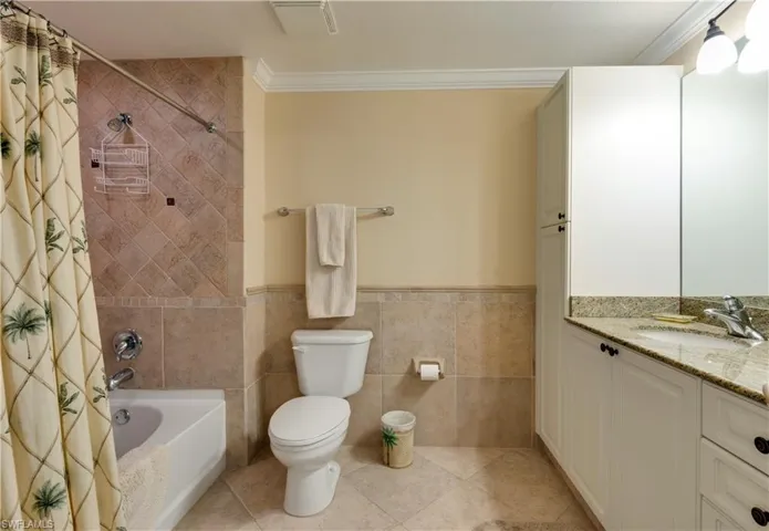 2825 Palm Beach Blvd 308, Fort Myers, Florida 33916