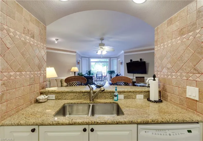 2825 Palm Beach Blvd 308, Fort Myers, Florida 33916