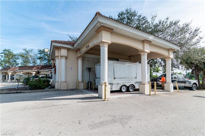 1924 -1942 Santa Barbara BLVD, NAPLES FL 34116