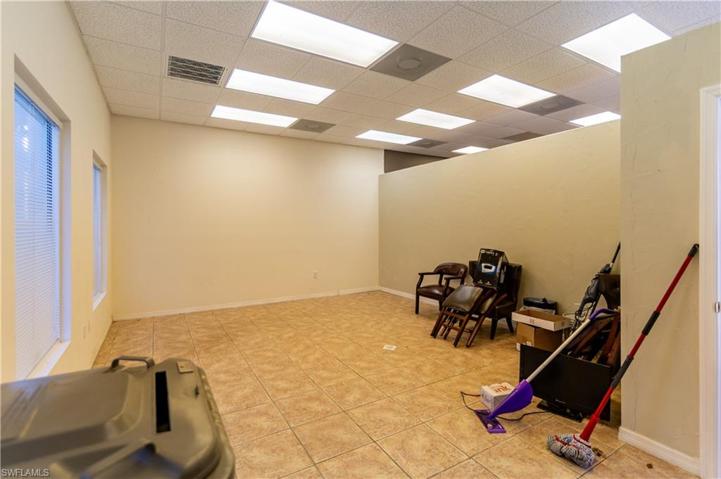 1924 -1942 Santa Barbara BLVD, NAPLES FL 34116
