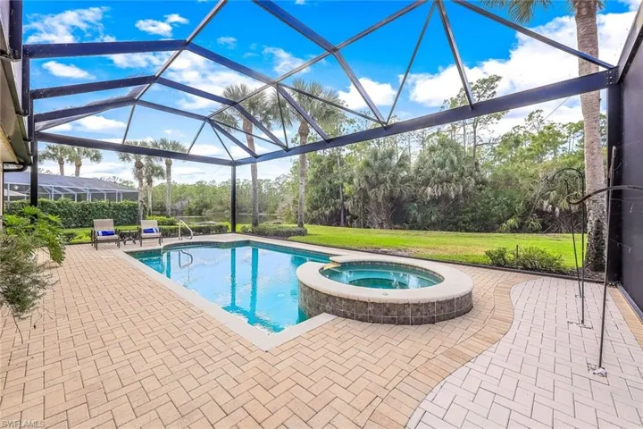 Fabulous Location in Oak Strand - culdesac location with lake and preserve views.  Oversized home site with plenty of space on each side of the house.  Everyone loves this premium location being walking distance to the Clubhouse