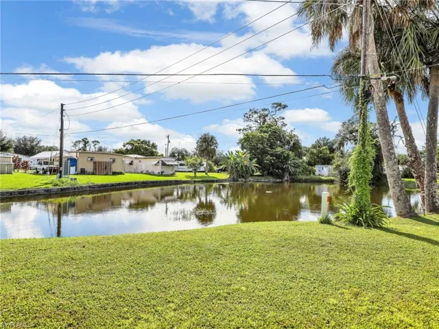 120  Torch  LN, North Fort Myers, FL 33917