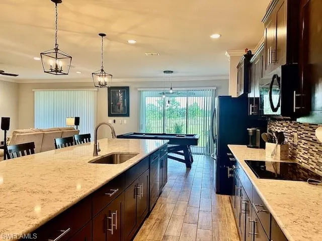 2445  58th NE AVE, Naples, FL 34120