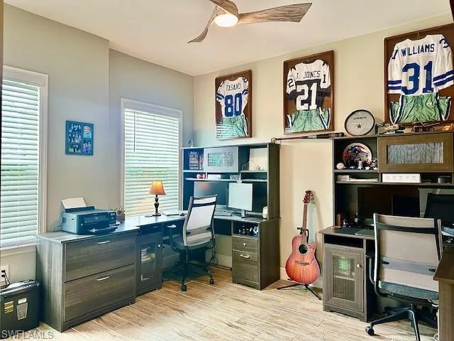 2445  58th NE AVE, Naples, FL 34120