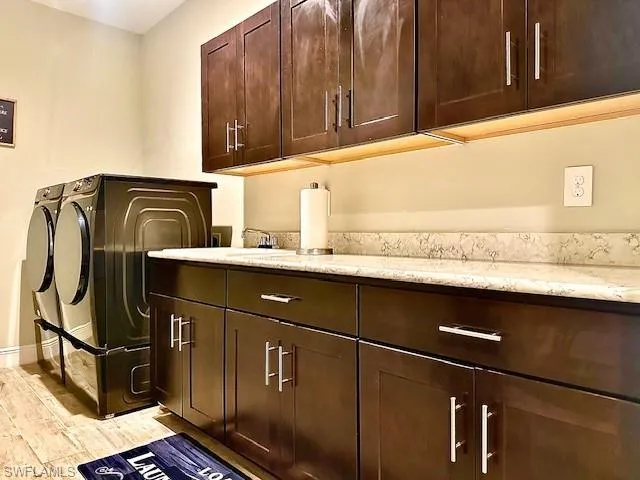 2445  58th NE AVE, Naples, FL 34120