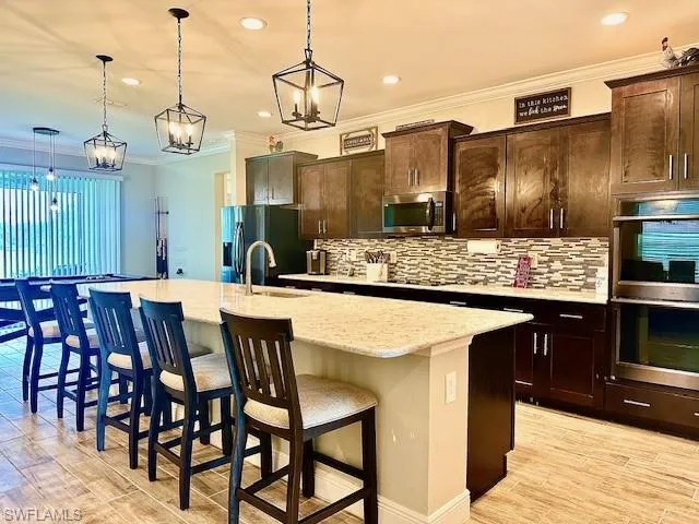 2445  58th NE AVE, Naples, FL 34120