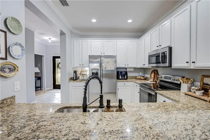 2620 Blossom Way, Naples, Florida 34120