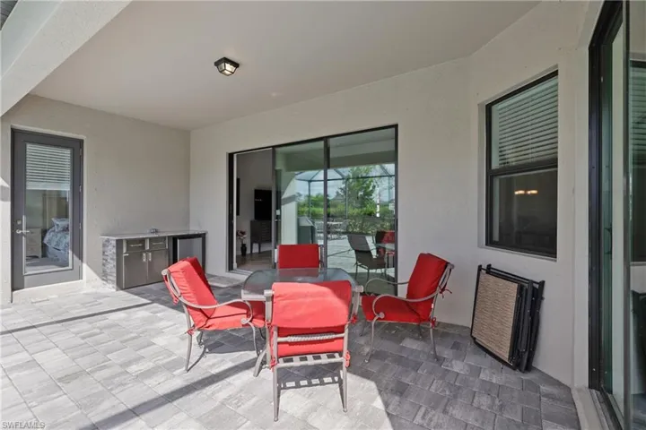 View of patio / terrace with outdoor dining space