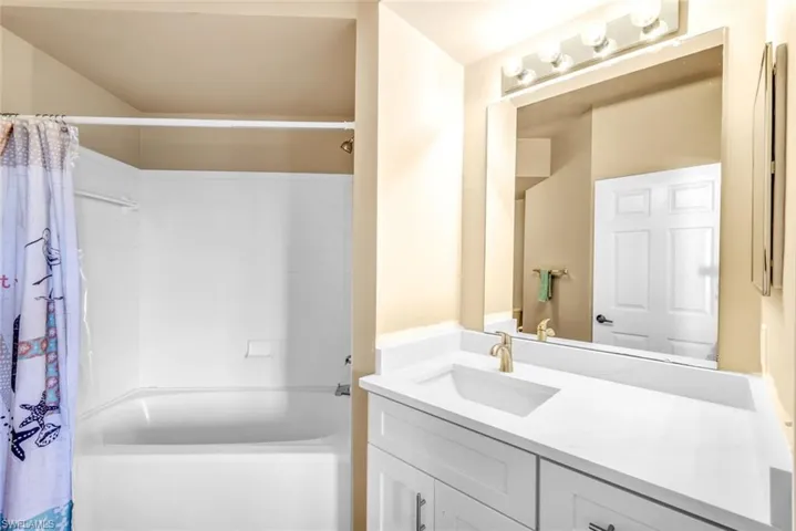 15630 Ocean Walk Cir 210, Fort Myers, Florida 33908