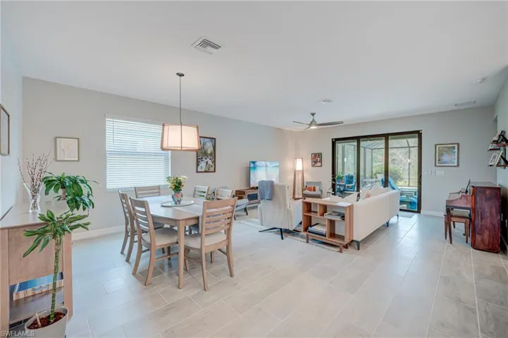 14450  Secret Garden  CV, Fort Myers, FL 33913