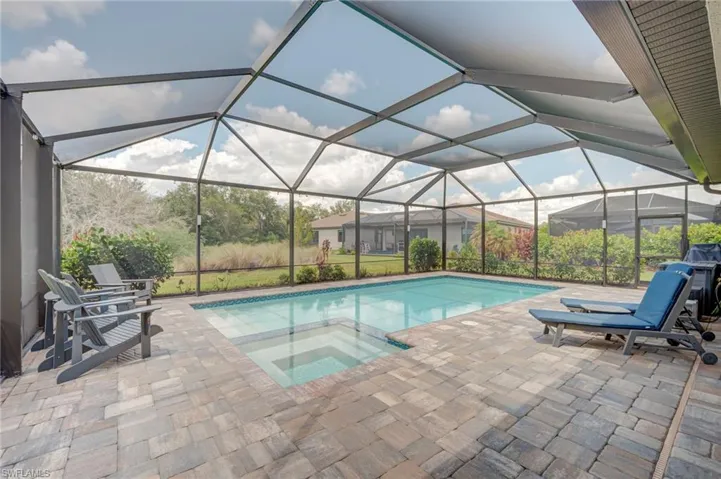 14450  Secret Garden  CV, Fort Myers, FL 33913