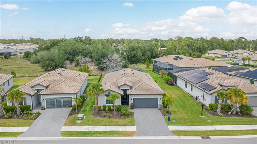 14450  Secret Garden  CV, Fort Myers, FL 33913