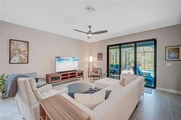 14450  Secret Garden  CV, Fort Myers, FL 33913