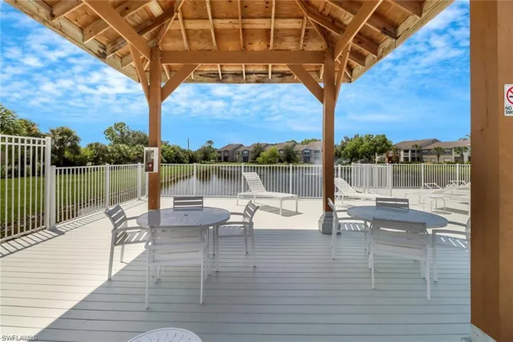 194 Santa Clara Dr 12, Naples, Florida 34104