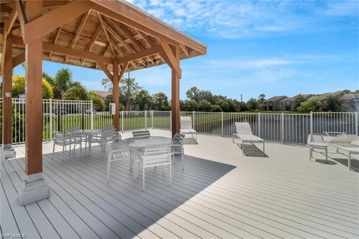 194 Santa Clara Dr 12, Naples, Florida 34104
