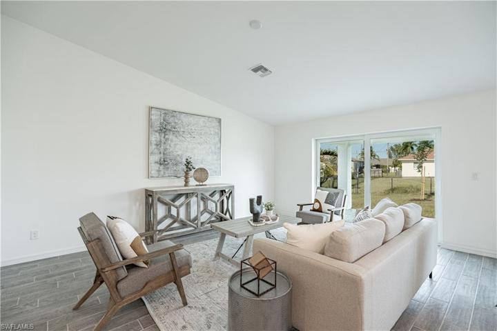 414 NW 10th ST, CAPE CORAL FL 33993