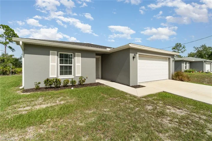 40  Ponoka  ST, Port Charlotte, FL 33954