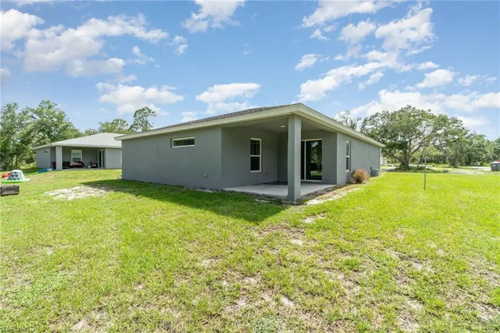 40  Ponoka  ST, Port Charlotte, FL 33954