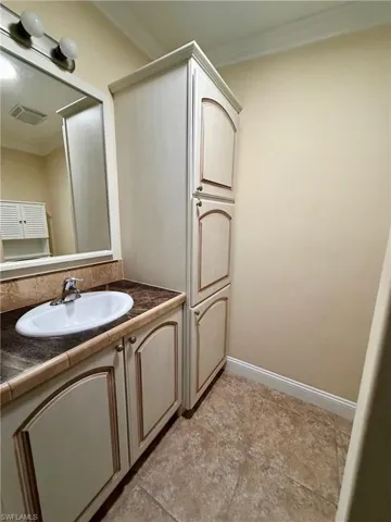 1066  Silver Lakes  BLVD, Naples, FL 34114