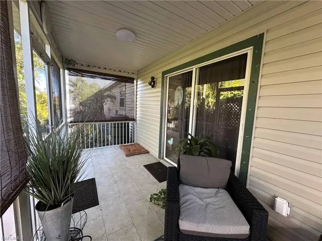 Large Lanai