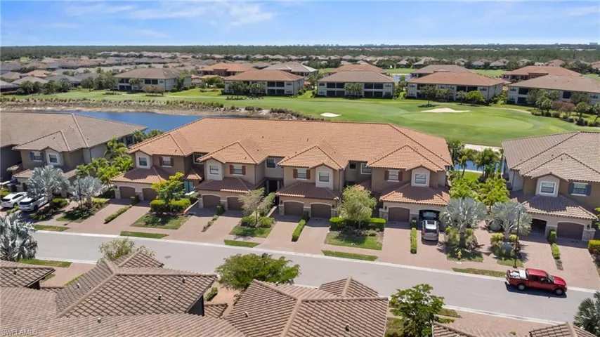 9658  Montelanico  LOOP, Naples, FL 34119