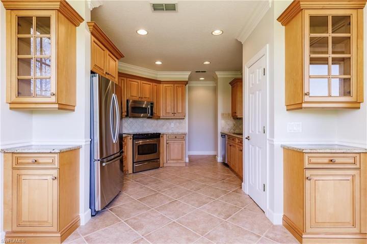 9261  Indigo Isle  CT, Estero, FL 34135