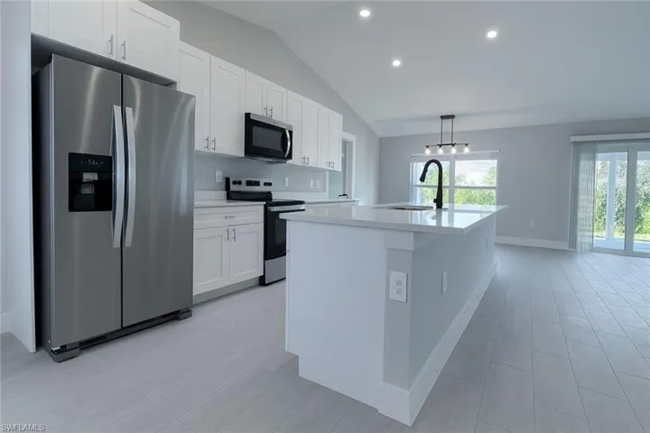 402 Ne 31st Ter, Cape Coral, Florida 33909